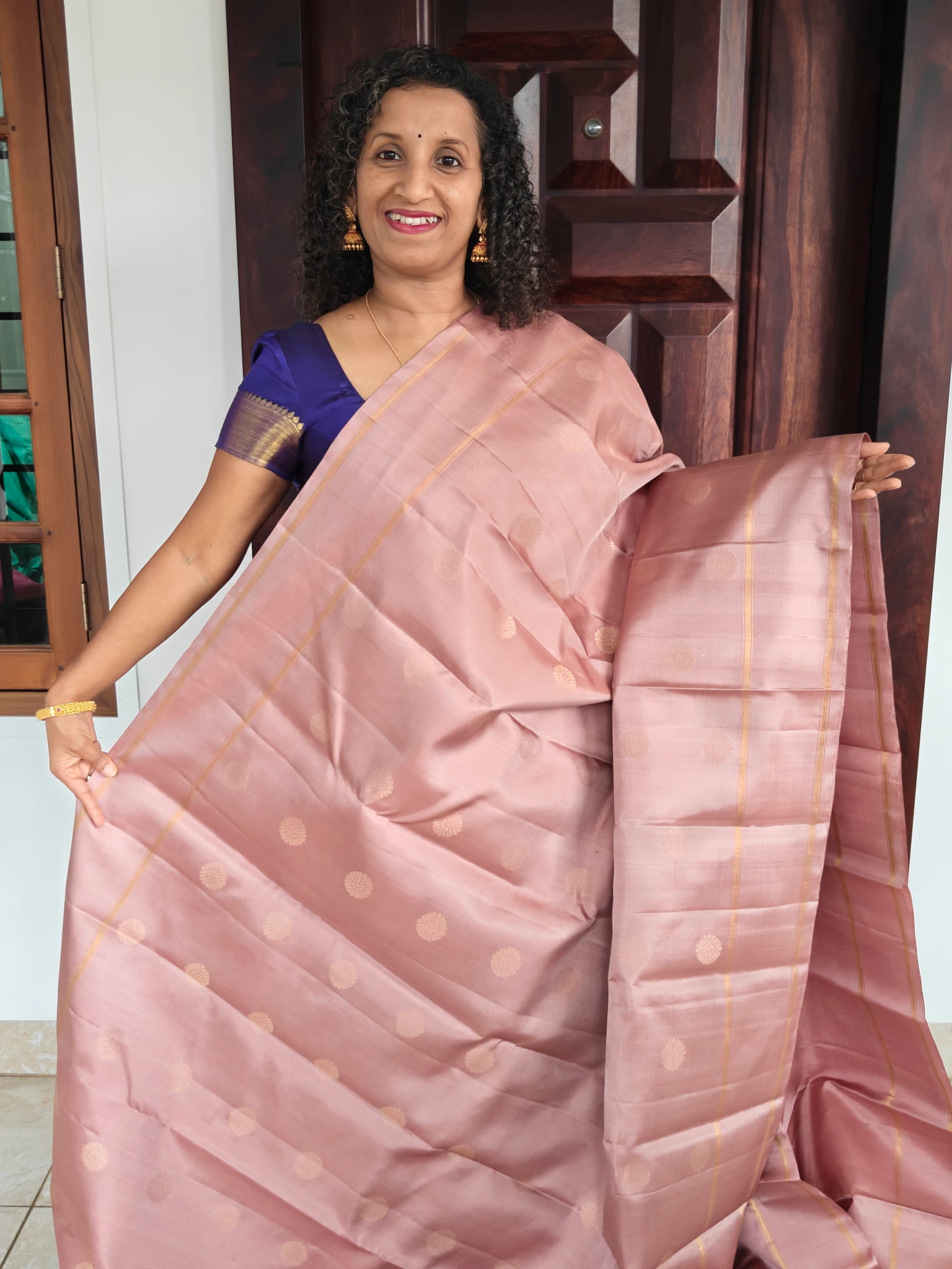 Beige Floral Butta Kanchipuram Pure Soft Silk Saree Silkmark Certified Pks018 1